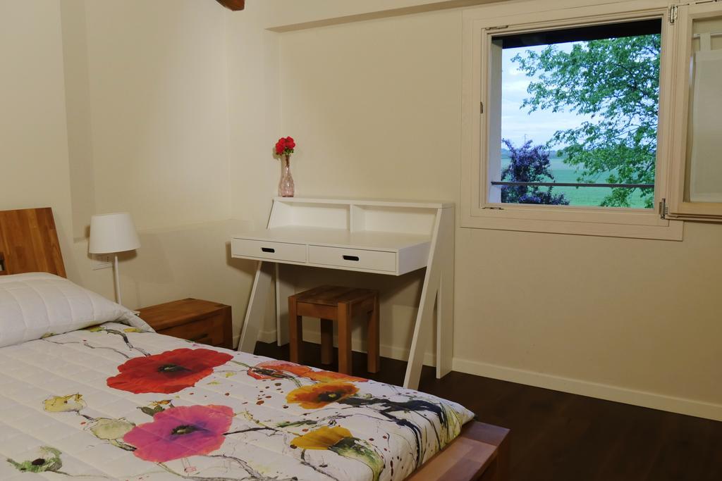 Locanda Del Toro Calderara di Reno Phòng bức ảnh