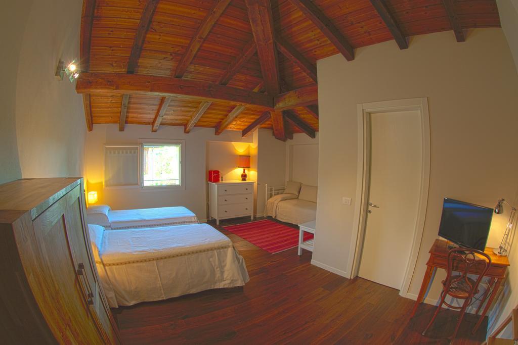 Locanda Del Toro Calderara di Reno Ngoại thất bức ảnh