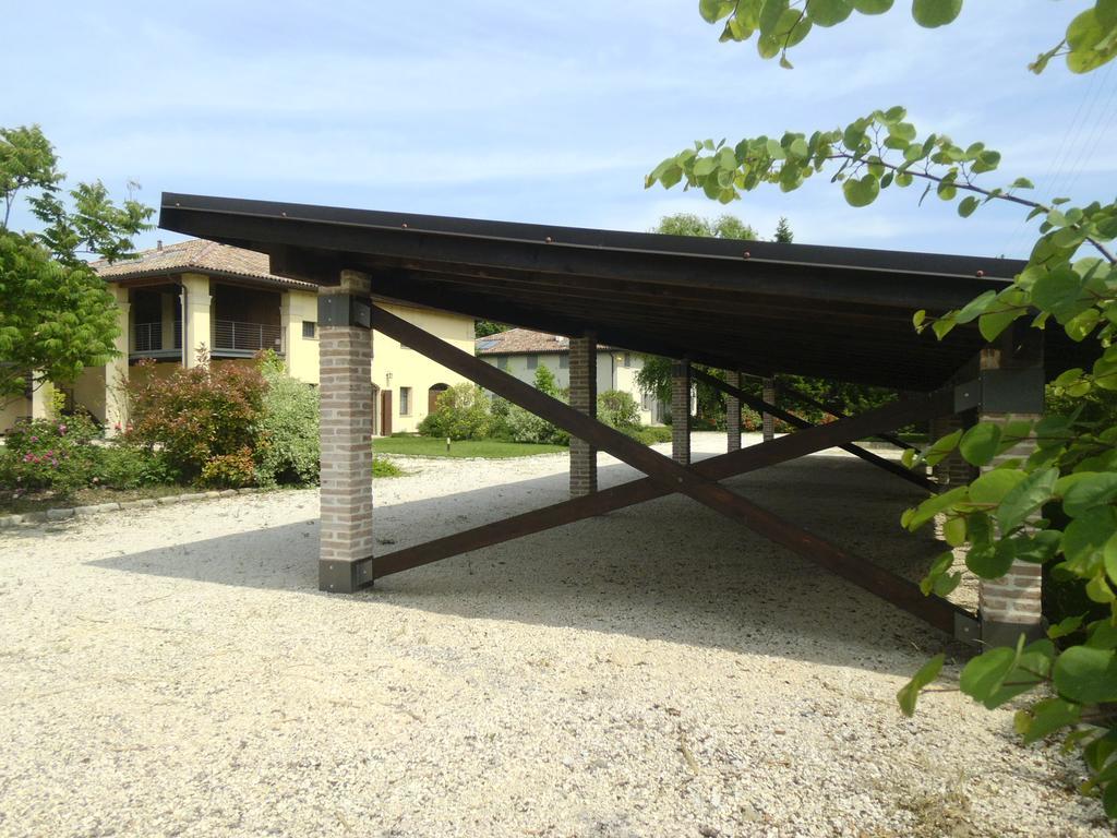 Locanda Del Toro Calderara di Reno Ngoại thất bức ảnh