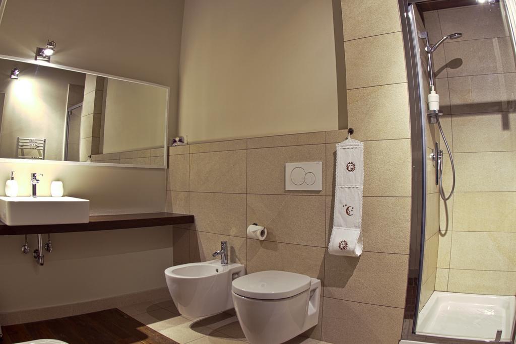 Locanda Del Toro Calderara di Reno Ngoại thất bức ảnh