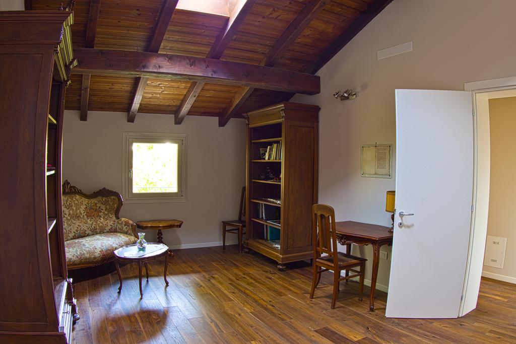 Locanda Del Toro Calderara di Reno Ngoại thất bức ảnh