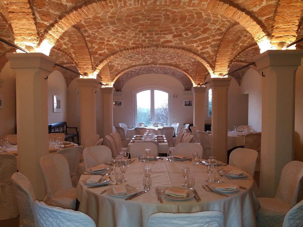 Locanda Del Toro Calderara di Reno Ngoại thất bức ảnh